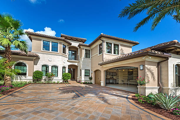 Best Interlocking Driveway Pavers  in Marysville, MI